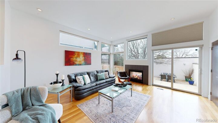 Property Photo:  2627 S Sherman Street  CO 80210 