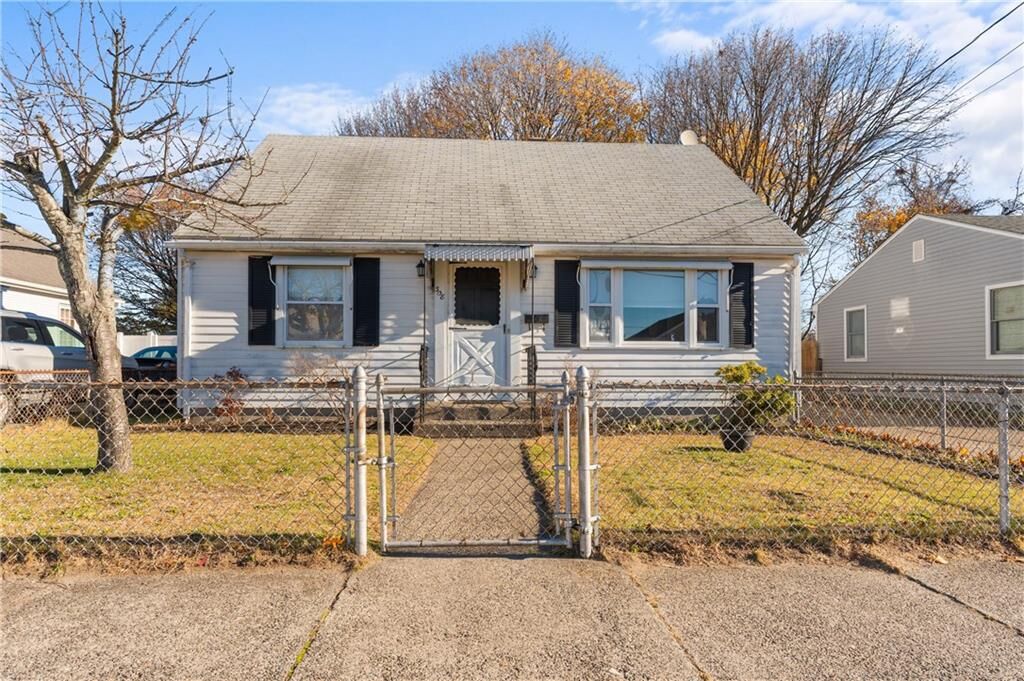 Property Photo:  308 Rhode Island Avenue  RI 02860 