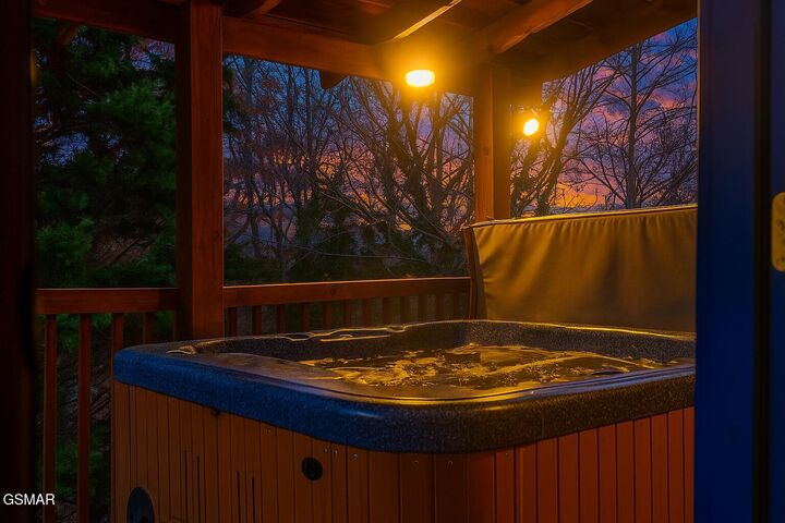 Property Photo:  1001 Sunrise Blvd  TN 37862 