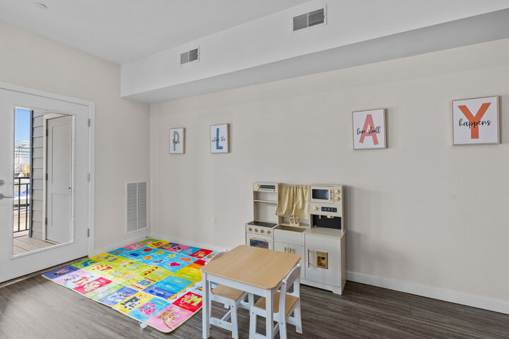 Property Photo:  71 Connecticut Avenue 209  CT 06850 