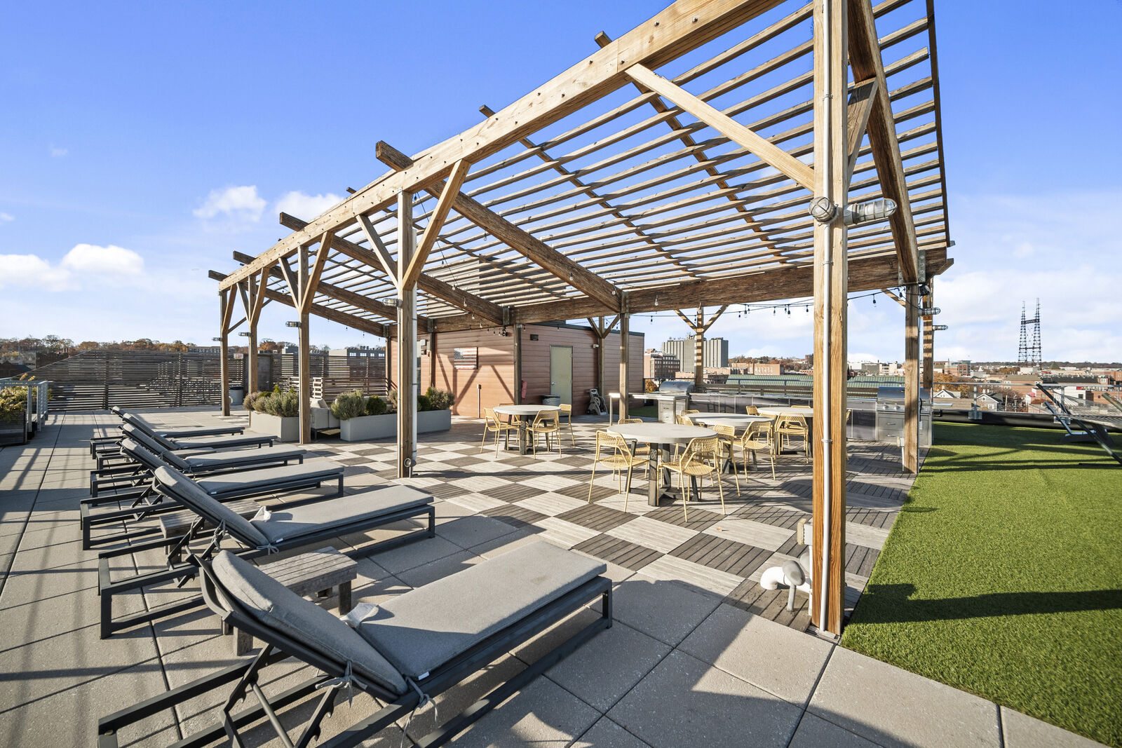 Property Photo:  19 Day Street 409  CT 06854 