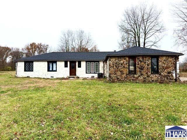 Property Photo:  405 S Main Street  IN 47855 