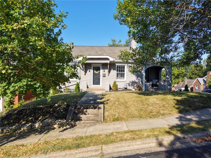 Property Photo:  261 Catalpa Place  PA 15228 