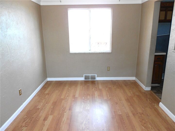 Property Photo: 77 Duff Rd PA 15235