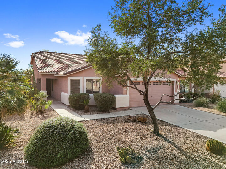 Property Photo:  2577 E Denim Trail  AZ 85143 