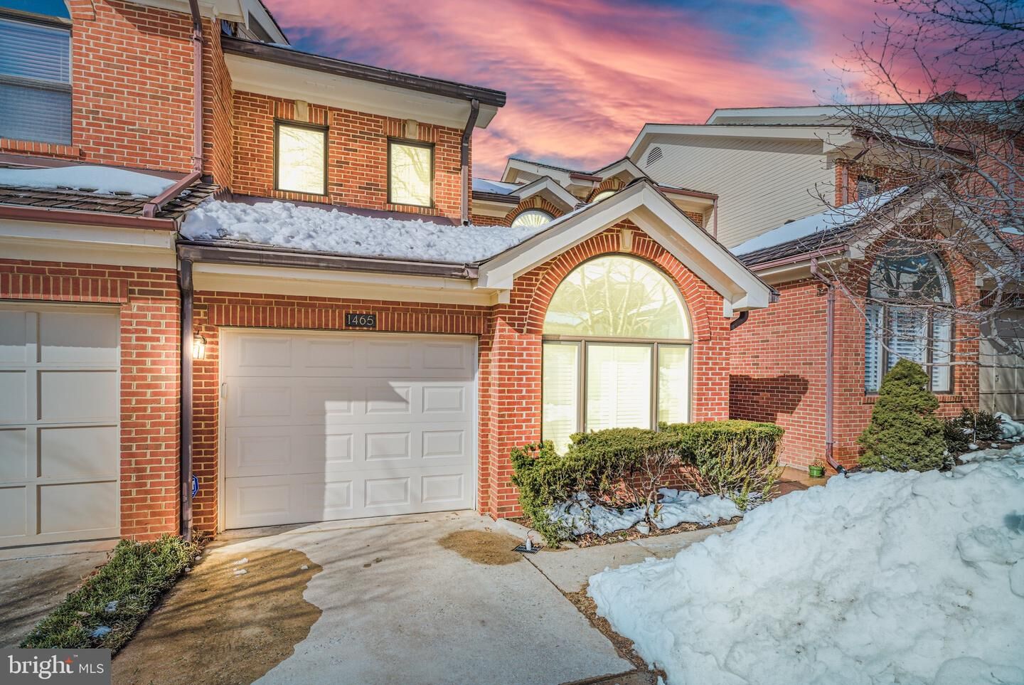 Property Photo:  1465 Hampton Hill Circle  VA 22101 