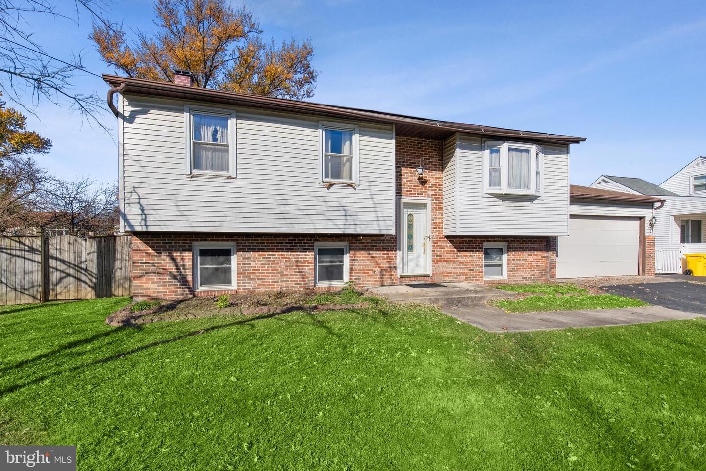 Property Photo:  7518 Harmans Road  MD 21077 