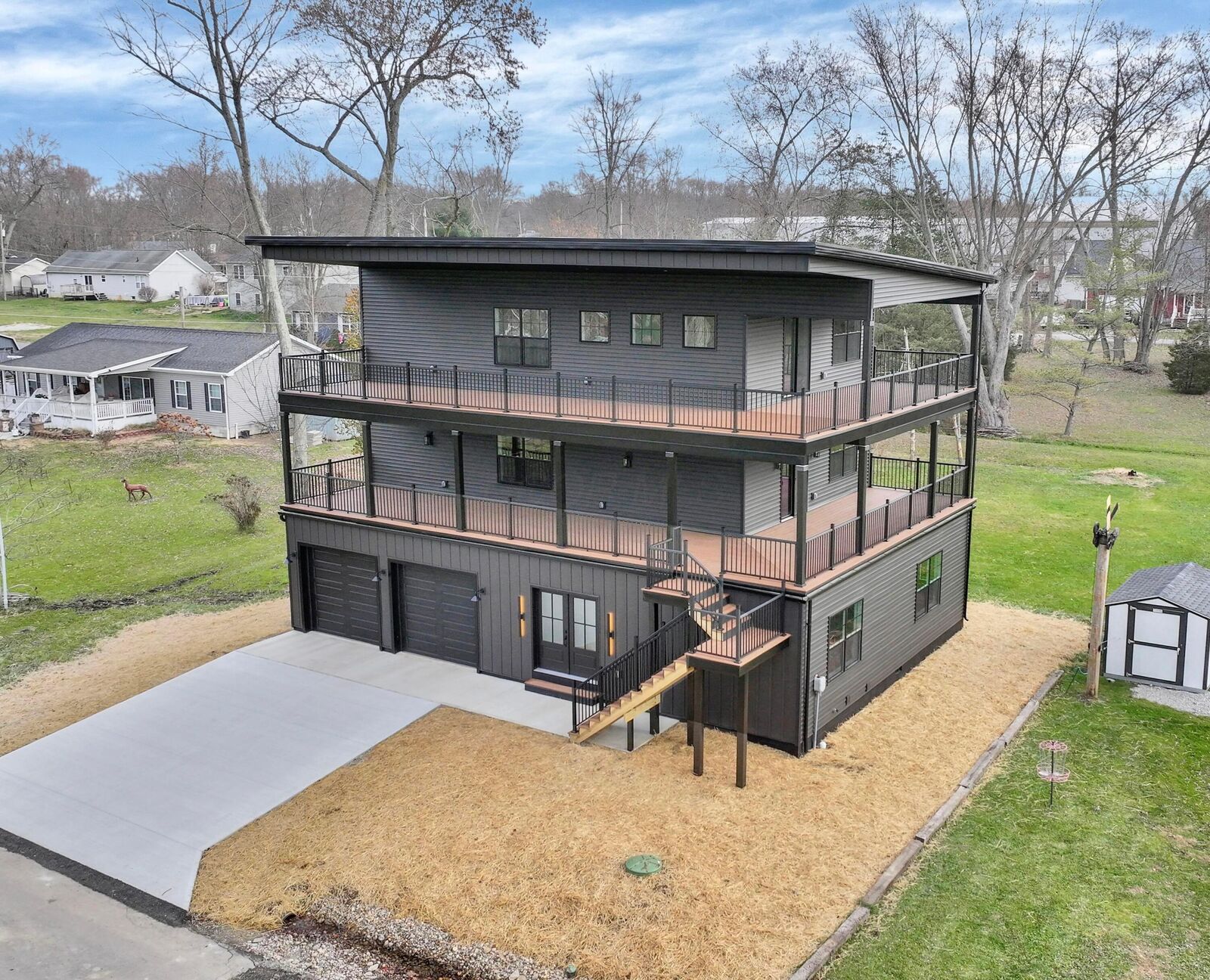 Property Photo:  557 Lexington Avenue  OH 43076 