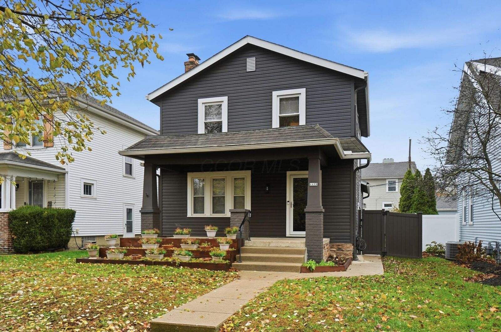 Property Photo:  1129 Mulford Road  OH 43212 