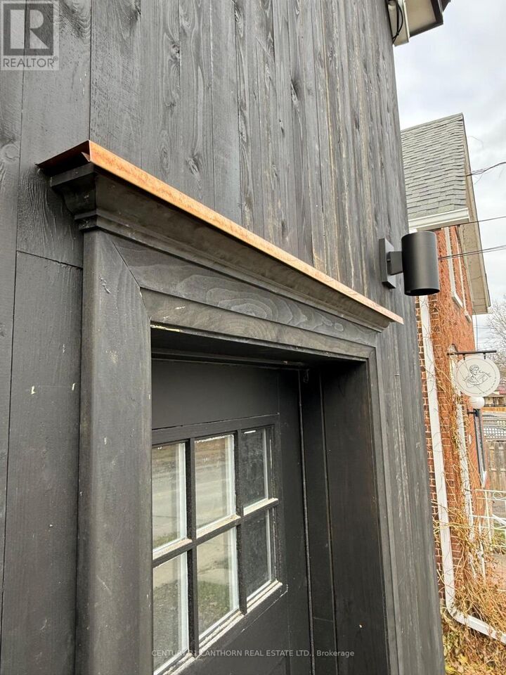 Property Photo:  44 Mary Street  ON K0K 2T0 