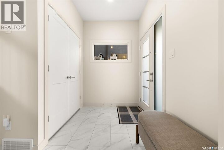 Photo de la propriété:  40 Mackenzie Crescent  SK S0G 3Z0 