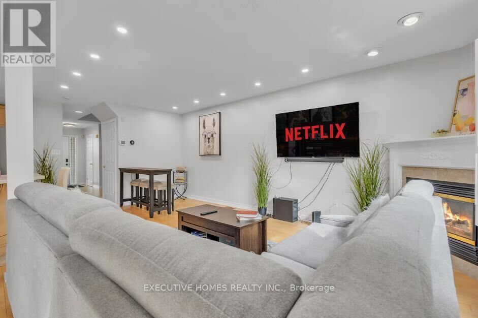 Property Photo: 1245 Stephenson Drive 17 ON L7S 2L9