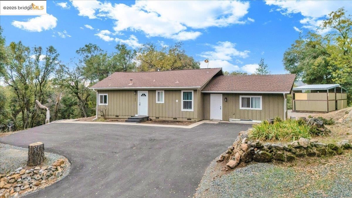 Property Photo: 21980 Montgomery Rd CA 95370