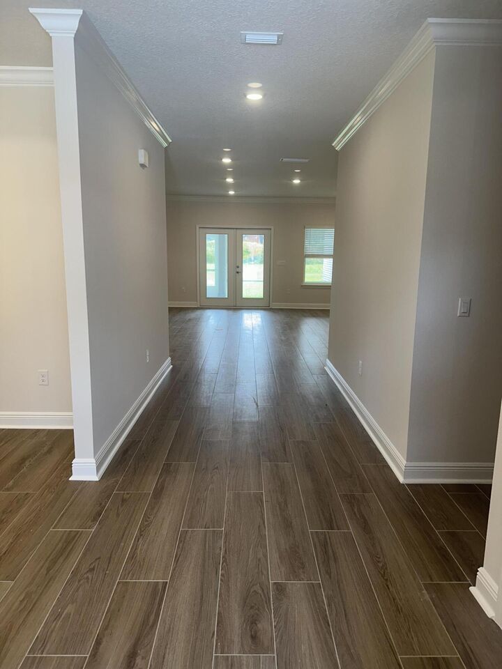 Property Photo: 943 Coastal Breeze Drive FL 32439