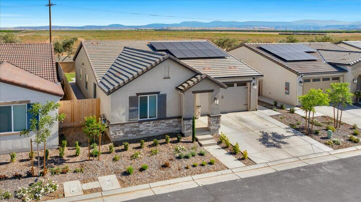 1183 Encore Way W  Madera CA 93636 photo