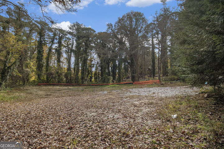 Property Photo:  883 Mountain View Drive  GA 30083 