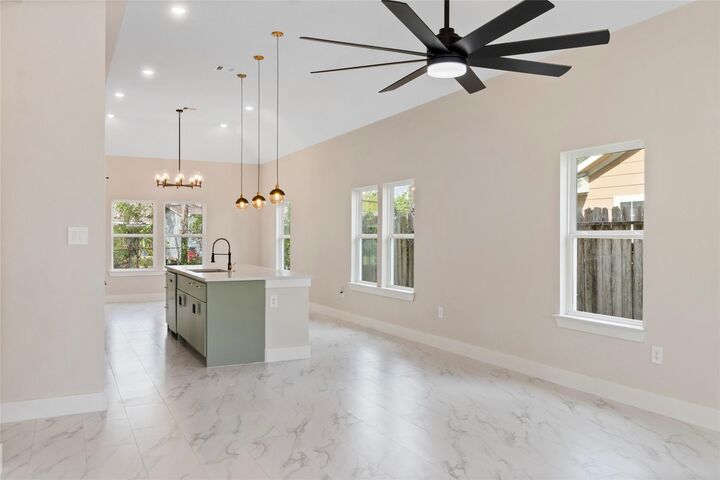 Property Photo: 12011 Coulson Cir TX 77015