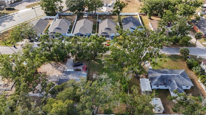 Property Photo: 3013 N 48th Street 1/2 FL 33605