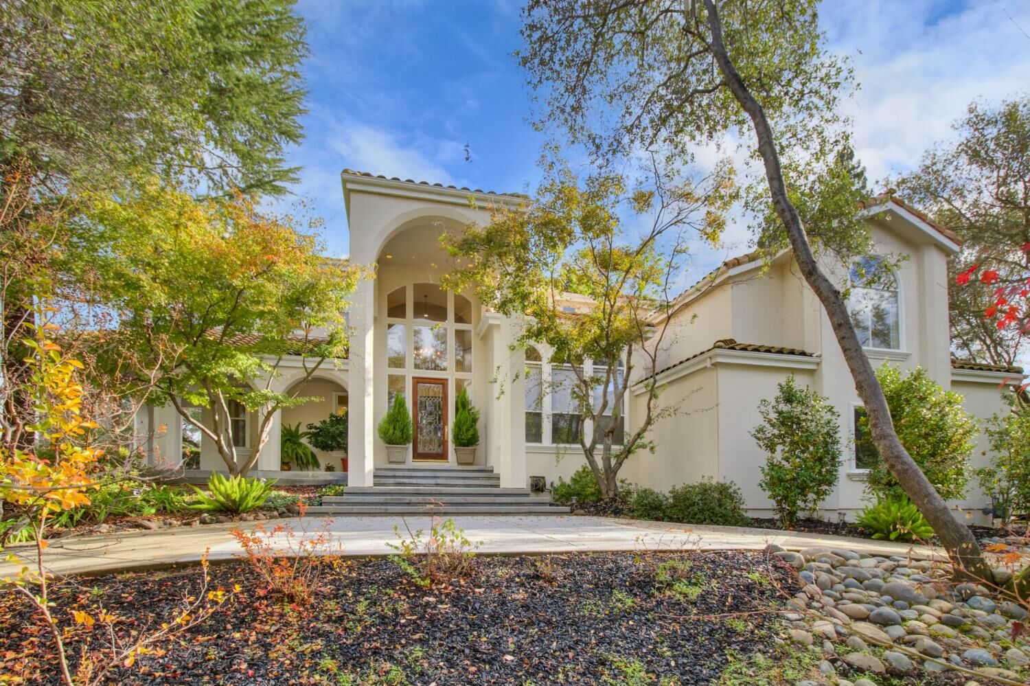 Property Photo:  5585 E Saint Francis Circle  CA 95650 