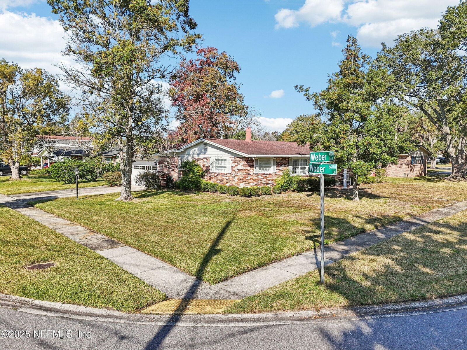 Property Photo: 4146 Weber Lane E FL 32207