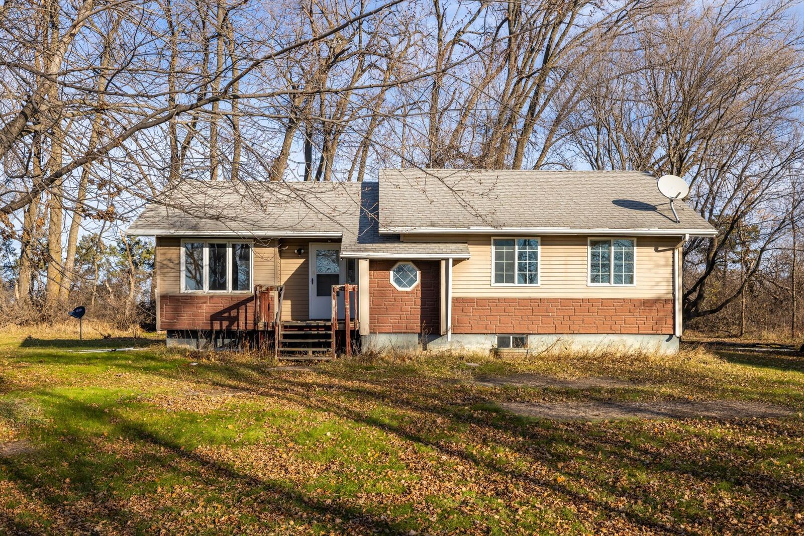 Property Photo:  950 31st Street NE  ND 58267 