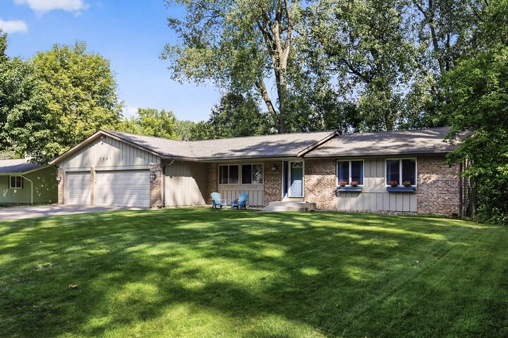Property Photo:  7561 Ontario Boulevard  MN 55344 
