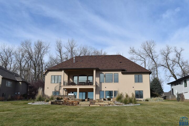 Property Photo:  858 E Sawgrass Trail  SD 57049 