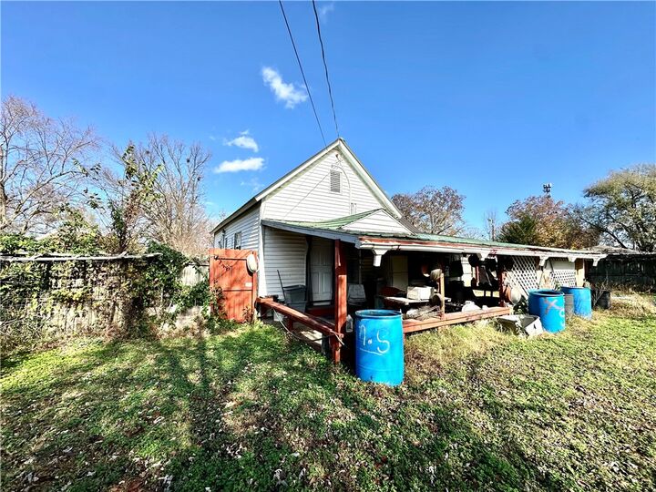 Property Photo: 111 W Cleveland Street AR 72753