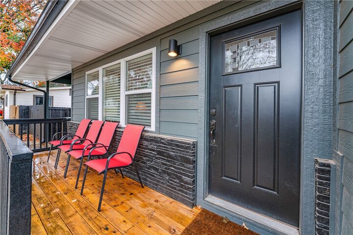 Property Photo: 101 E Bertha Street AR 72703