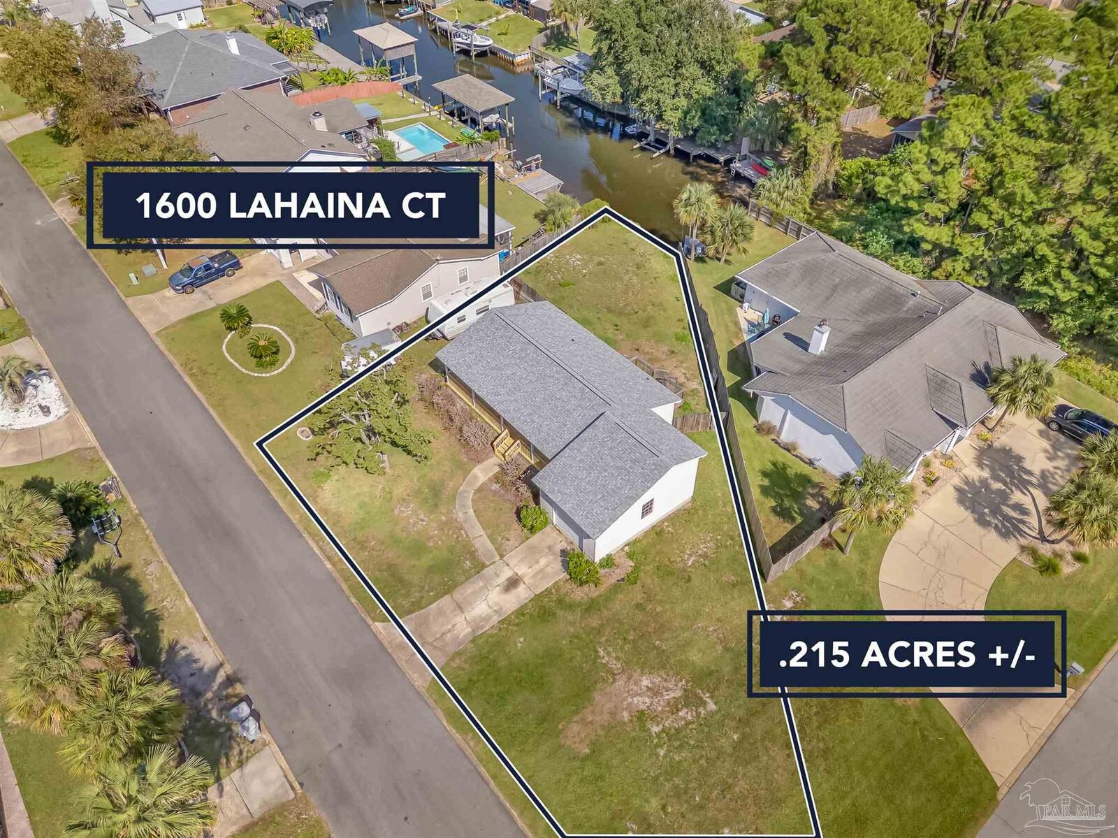 Property Photo:  1600 Lahaina Ct  FL 32563 