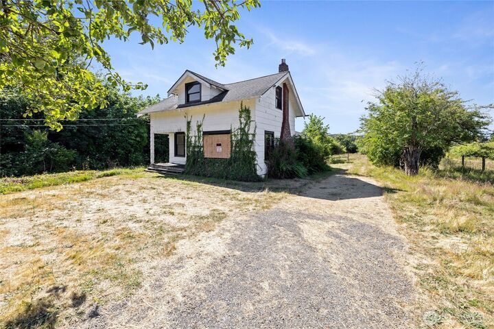 Property Photo: 22841 Dockton Road SW WA 98070