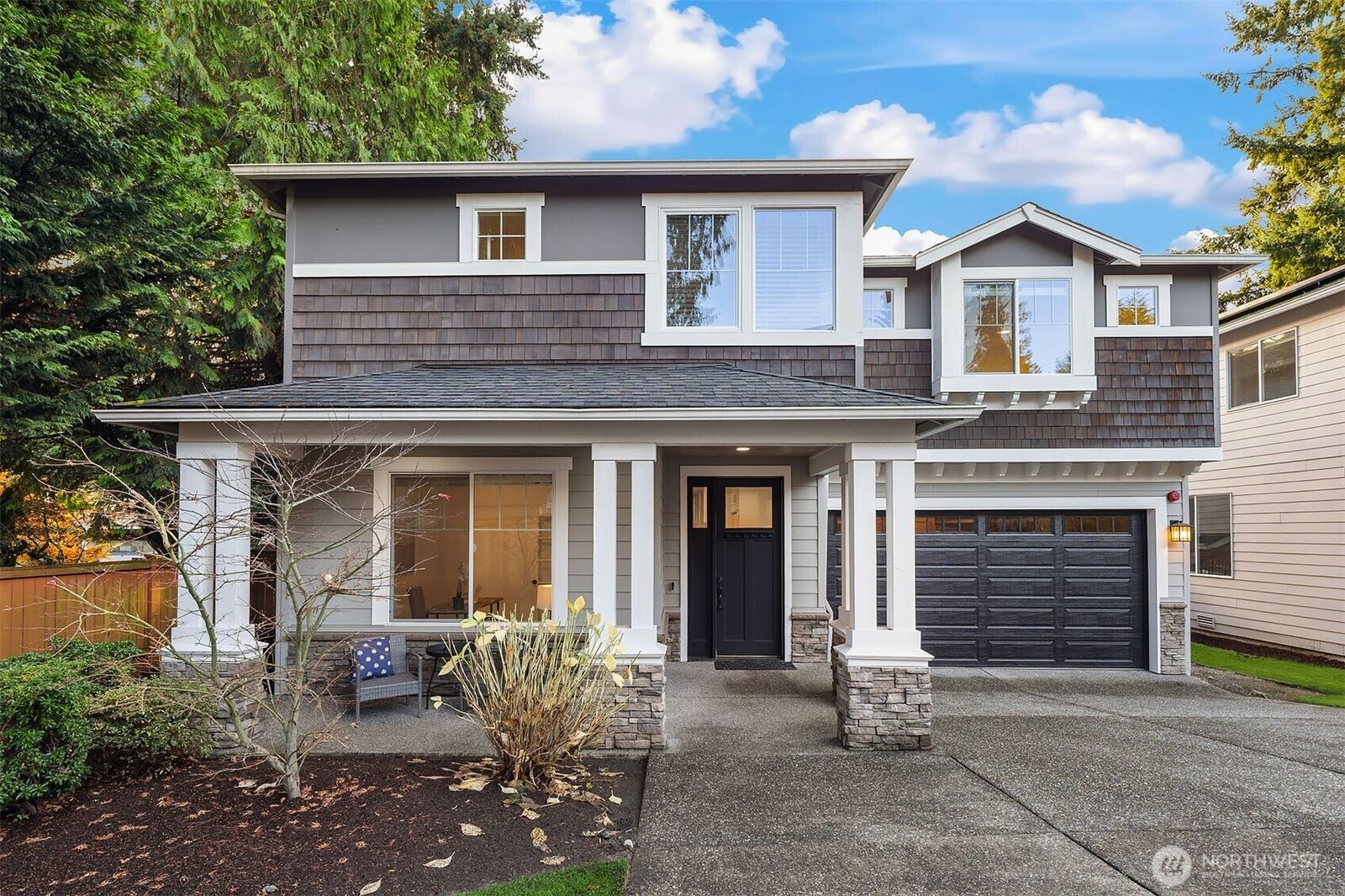 Property Photo: 6555 125th Avenue NE WA 98033