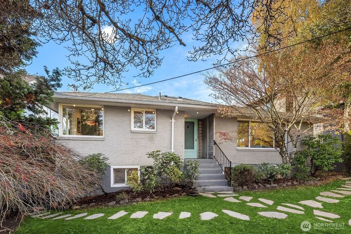 Property Photo:  2523  31st Avenue S  WA 98144 