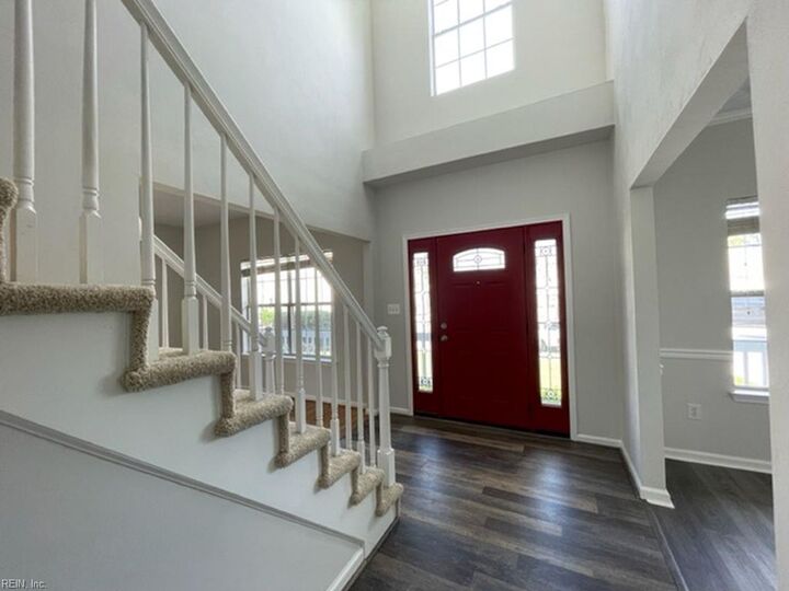 Property Photo: 5 Keel Ct VA 23703