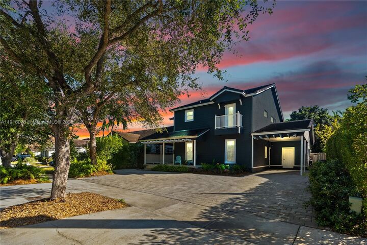 9777 SW 161st Pl  Miami FL 33196 photo