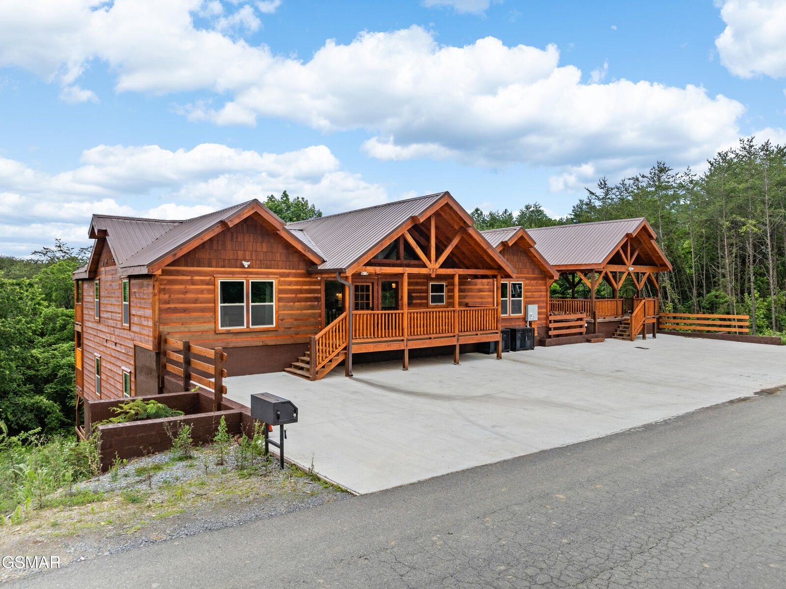 Property Photo: 750 Bethlehem Way TN 37876