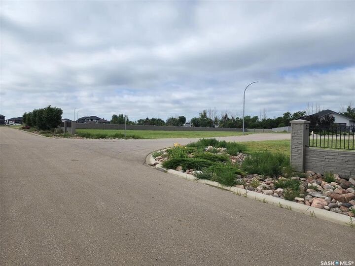 Property Photo:  14 Beggs Place  SK S4H 3C1 
