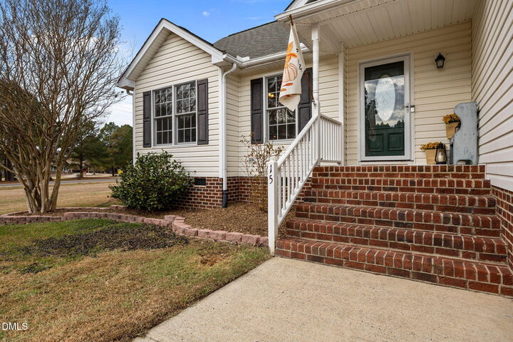 Property Photo:  15 Woodcrest Drive  NC 27596 