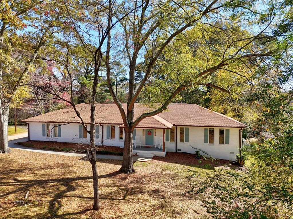 Property Photo: 251 Raven Wood Circle SC 29673