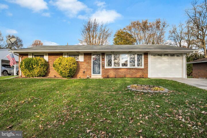 133 Winston Drive  Mechanicsburg PA 17055 photo