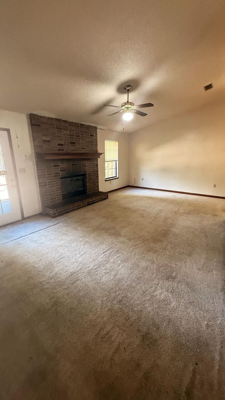 Property Photo:  204 Southview Drive  FL 32536 