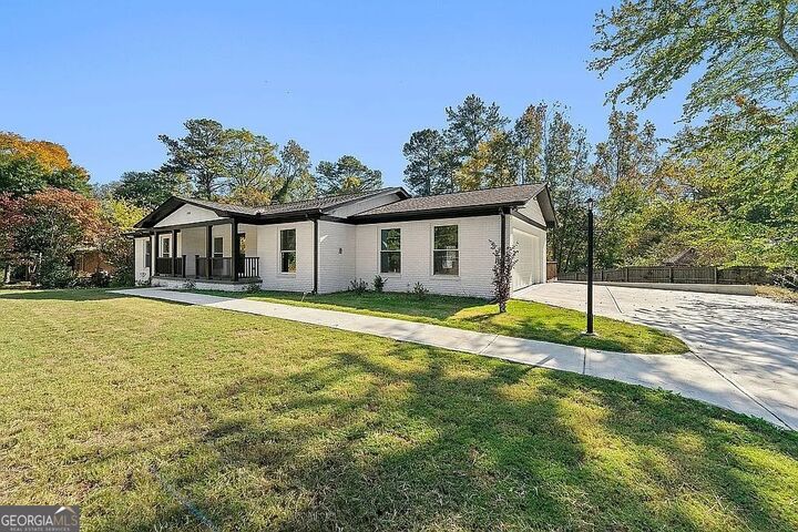 Property Photo:  5930 Lake Acworth Drive NW  GA 30101 