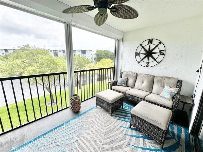 Property Photo: 2217 Cypress Island Dr 303 FL 33069