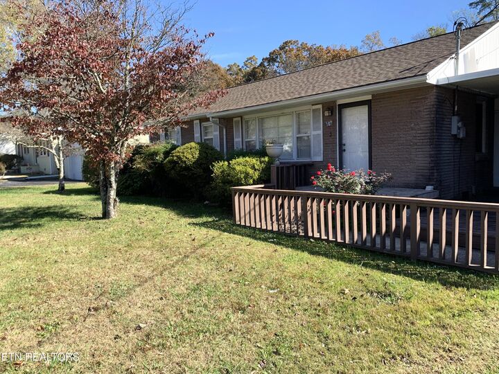 Property Photo:  107 Woodlawn Drive  TN 37763 