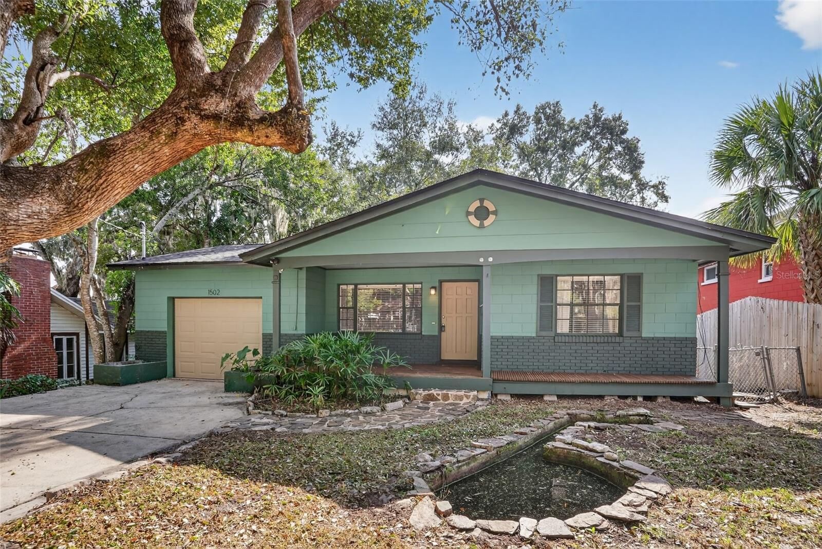 Property Photo:  1502 E Gore Street  FL 32806 