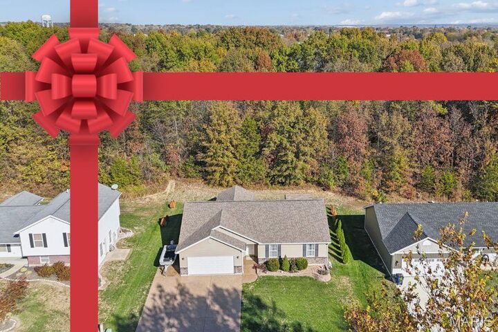 280 Gardenia Drive  Troy MO 63379 photo