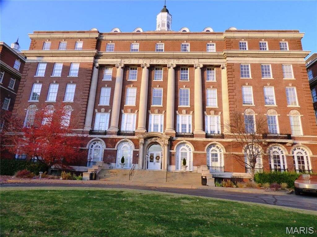 Property Photo:  1515 Lafayette Avenue 403  MO 63104 