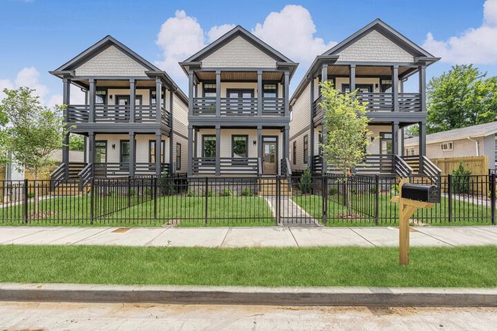 Property Photo:  3011 Batavia St  TN 37209 