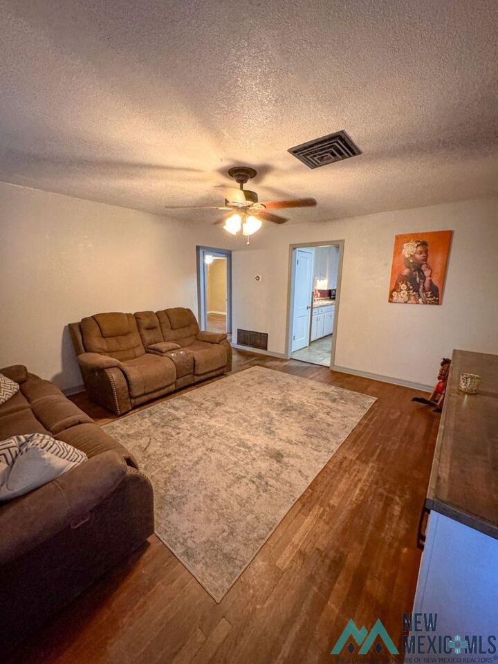 Property Photo: 405 Mariposa Street NM 88220