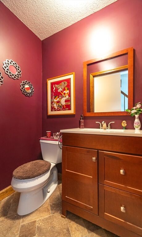 Property Photo:  172 Beekman Dr 172  MA 01001 